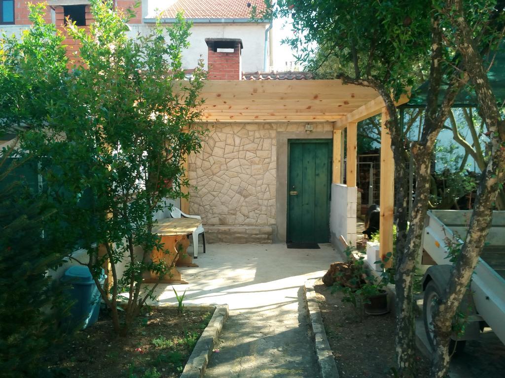 Apartmani Kapitanovic Biograd Na Moru Exterior photo
