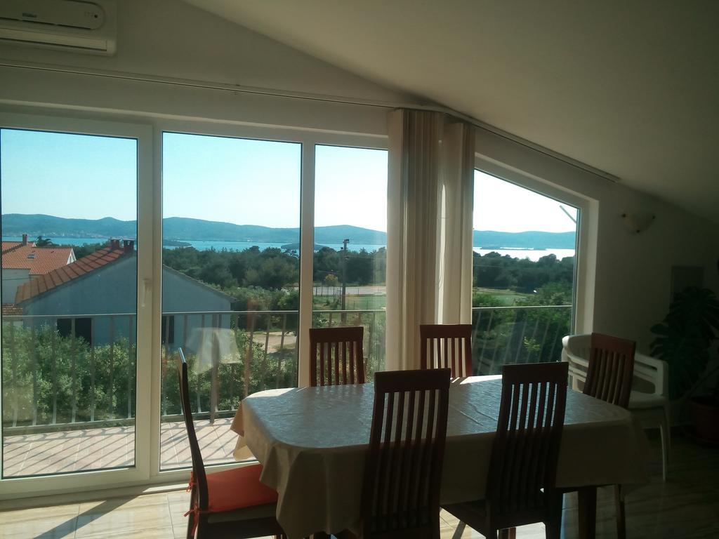 Apartmani Kapitanovic Biograd Na Moru Exterior photo